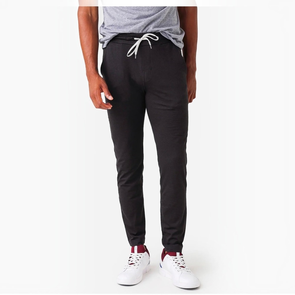 Vuori Ponto Performance Pant
Mens Medium Black DreamKnit
Lounge Sweatpants V418